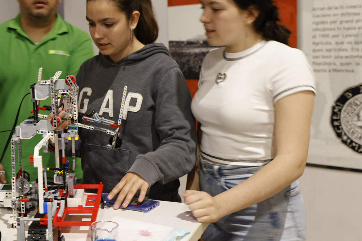 Robotica feminista